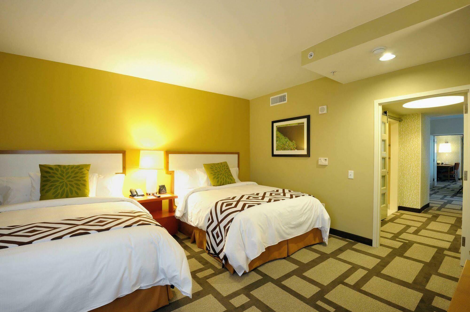 فندق فندق إمباسي سويتس هيوستن - داون تاون الغرفة الصورة